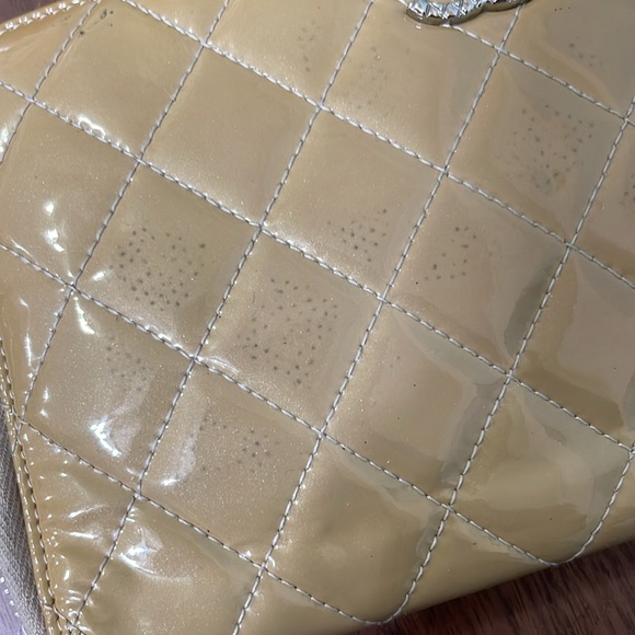 Chanel Long Zippy Wallet - Picture 2 of 12
